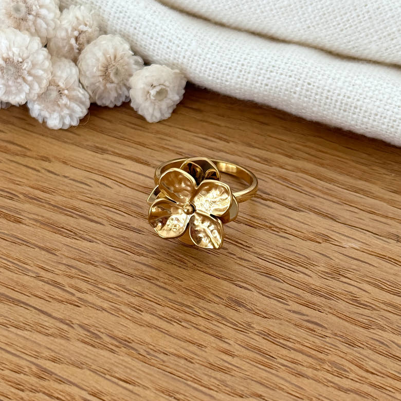 Bague "Trèfle" acier, vue 2