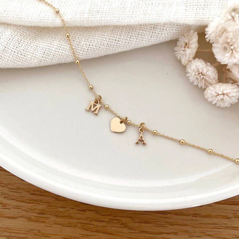 Collier "Initial" coeur plaqué or, vue 2