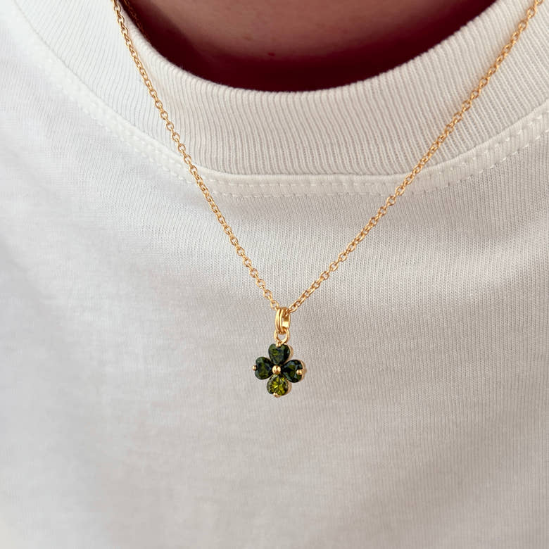 Pendentif "Tréfle" vert plaqué or, vue 2
