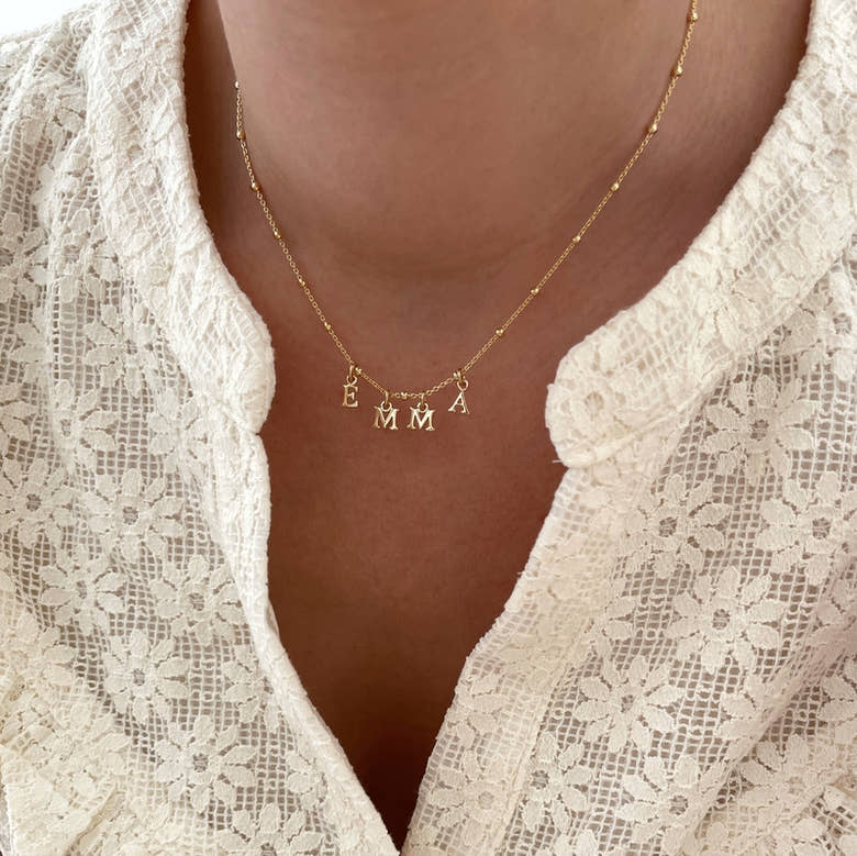 Collier "Initial" plaqué or, vue 2