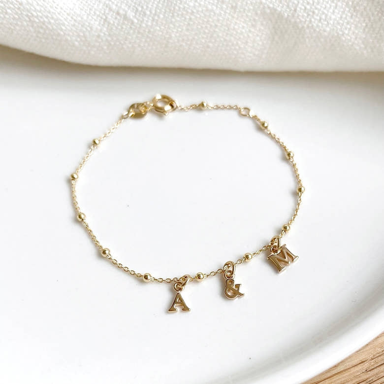 Bracelet "Initial" plaqué or, vue 2