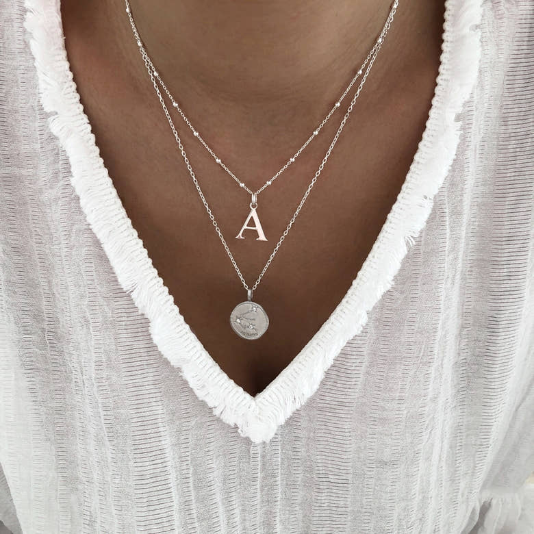 Collier "Alpha" argent, vue 3