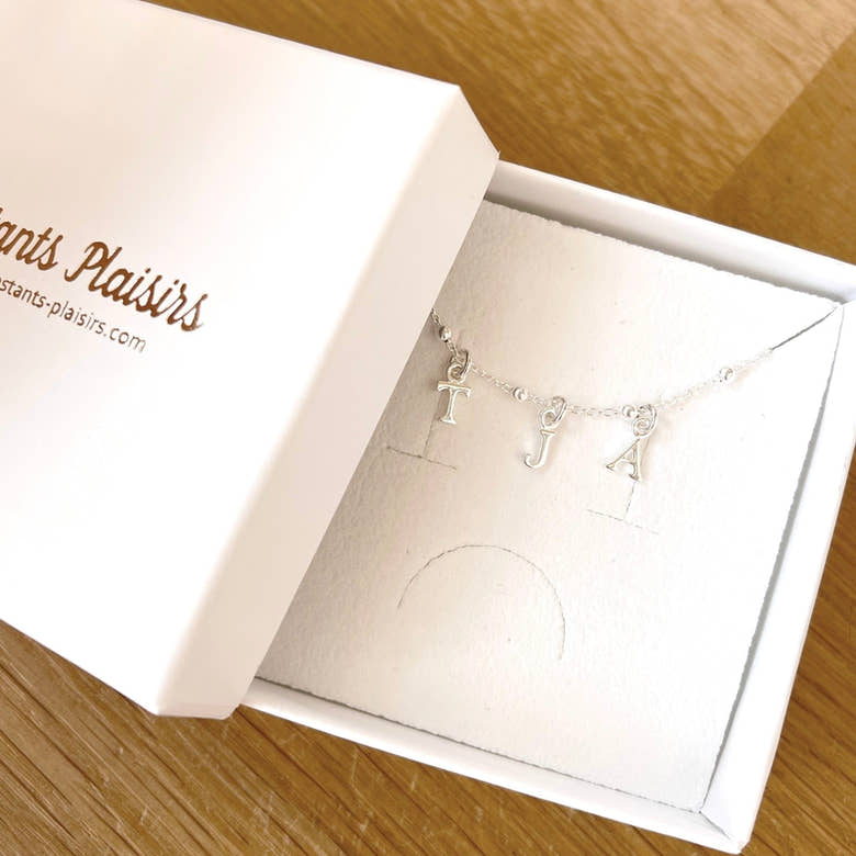 Collier "Initial" argent