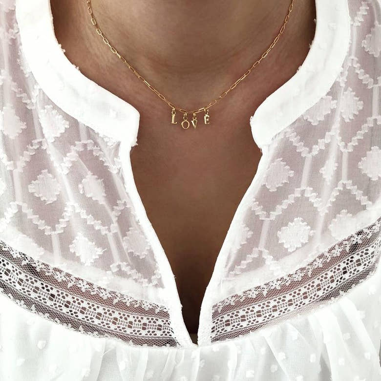 Collier "Idylle" lettre(s) plaqué or